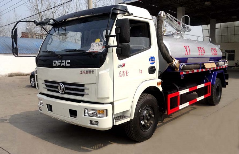 東風(fēng)大多利卡8方吸糞車