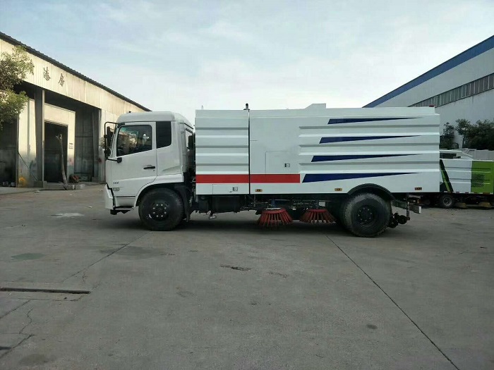 東風天錦掃路車 東風天錦掃路車圖片