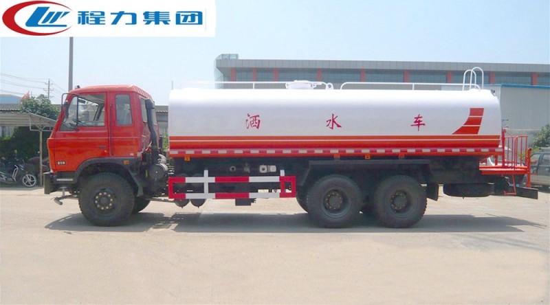 東風(fēng)153后八輪灑水車（18-22方）