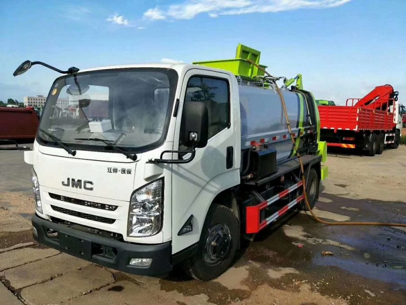 江鈴4.5方餐廚垃圾車