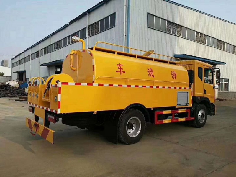 東風大多利卡D9高壓清洗車