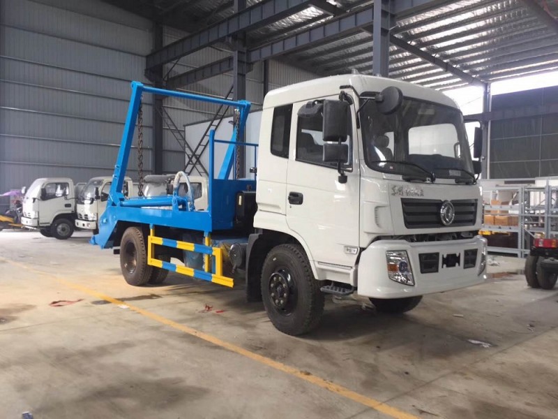 東風專底10方擺臂垃圾車