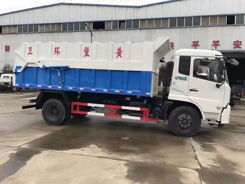 東風(fēng)天錦對接式垃圾車