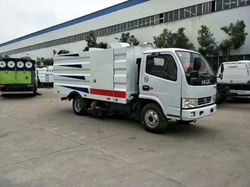 東風(fēng)小多利卡5方吸塵車