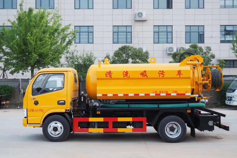 CLW5040GQW5清洗吸污車