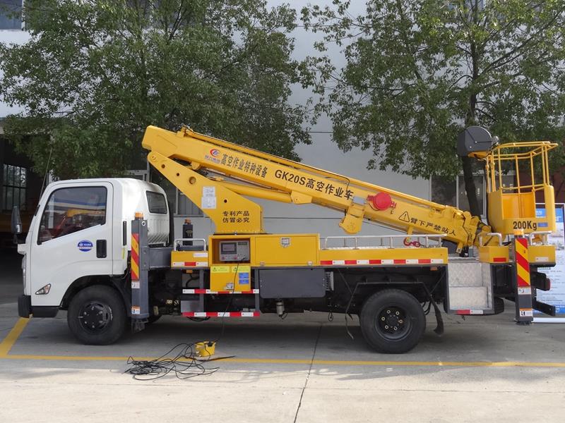 江鈴凱銳20米伸縮臂高空作業車圖片