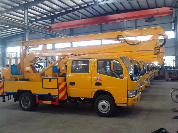 東風多利卡雙排14米高空作業車圖片