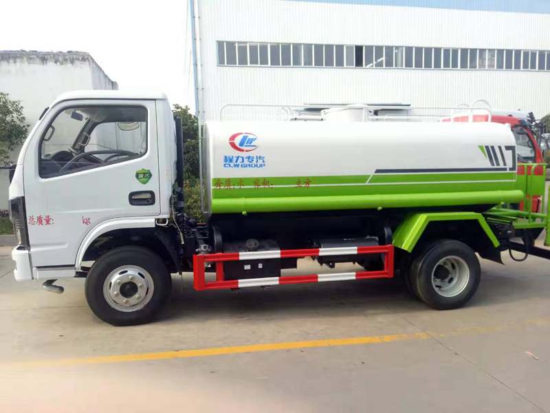 國六東風5噸灑水車圖片