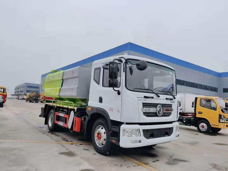 13方東風D9清洗吸污車