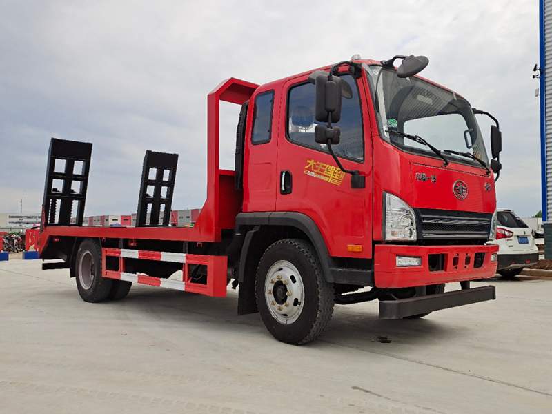 解放平板運(yùn)輸車