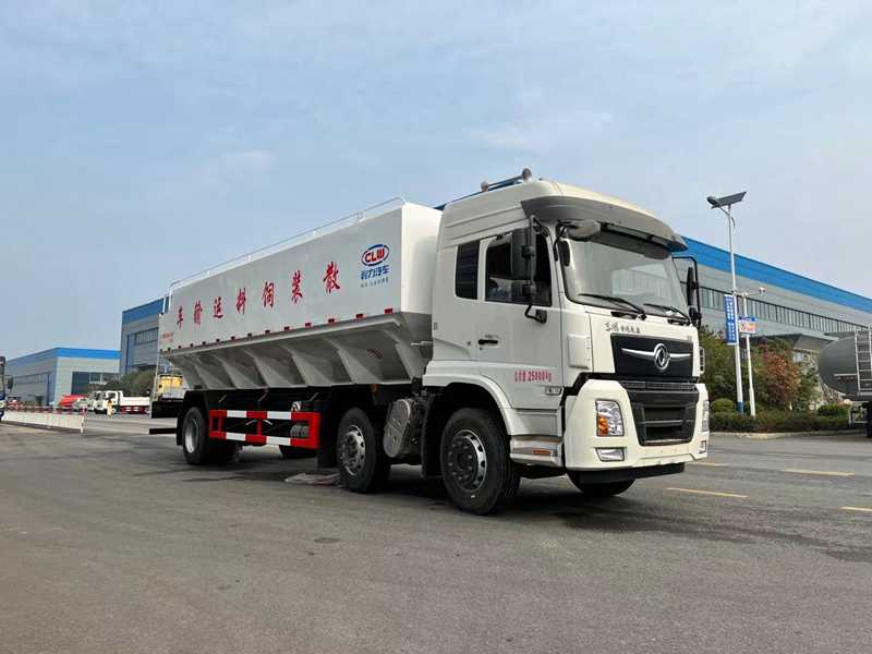 東風專底小三軸散裝飼料車（30-36方）